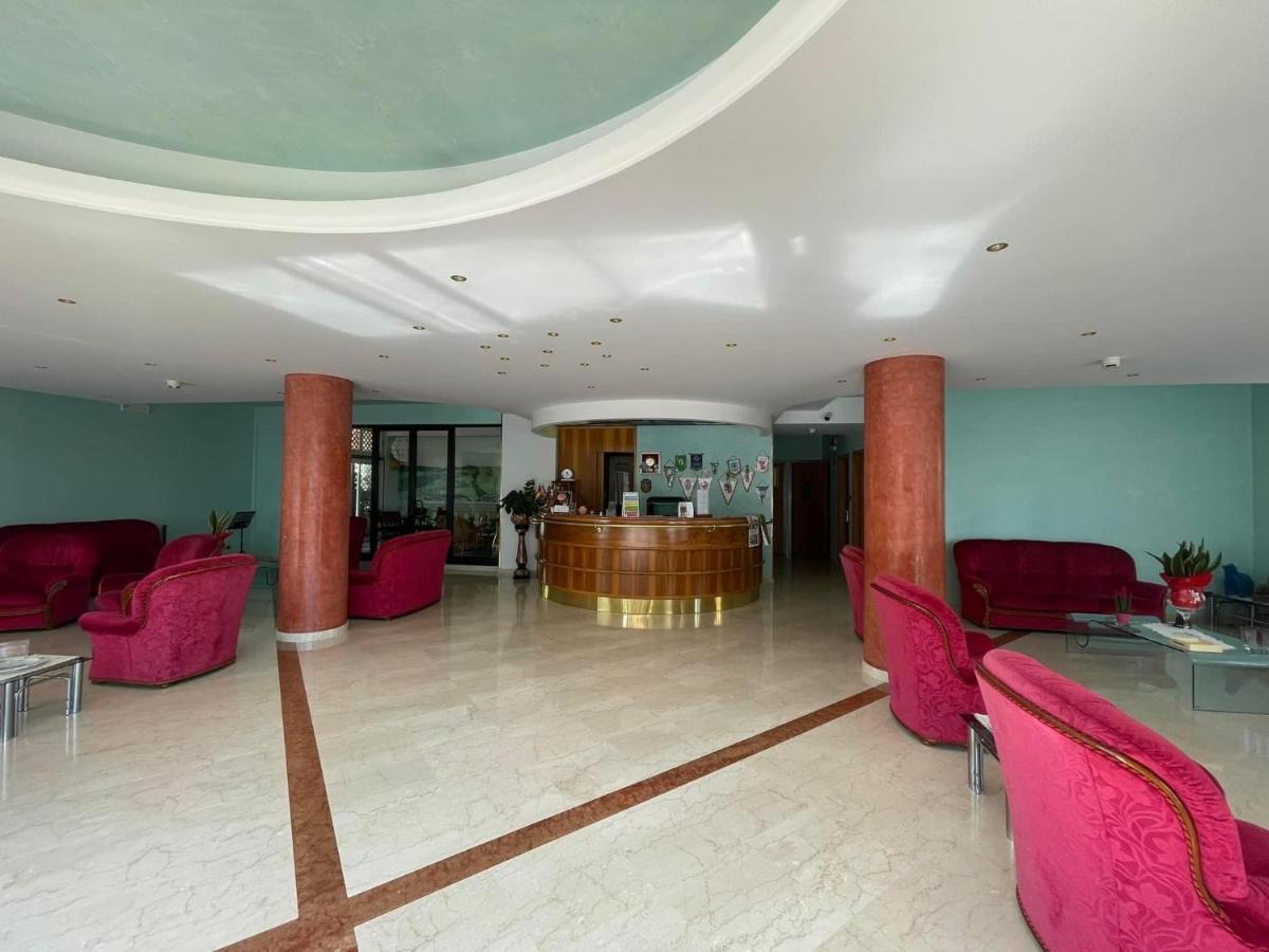 Hotel Cristina К'янчіано-Терме Екстер'єр фото