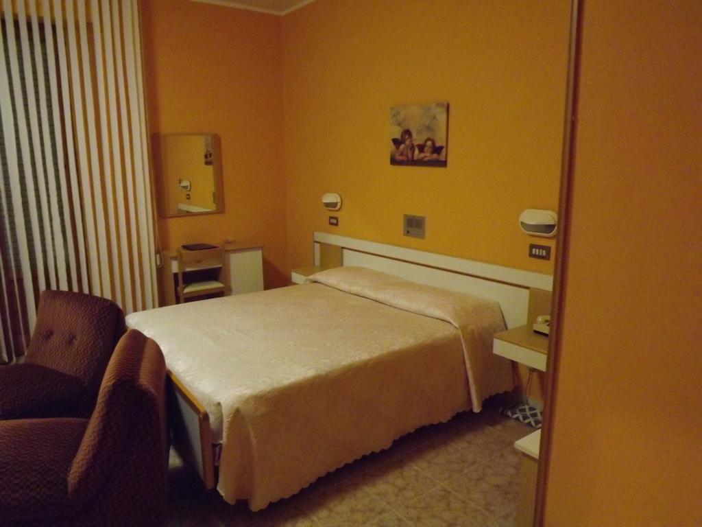 Hotel Cristina К'янчіано-Терме Номер фото