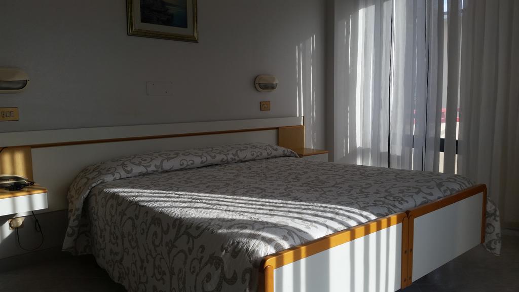 Hotel Cristina К'янчіано-Терме Екстер'єр фото